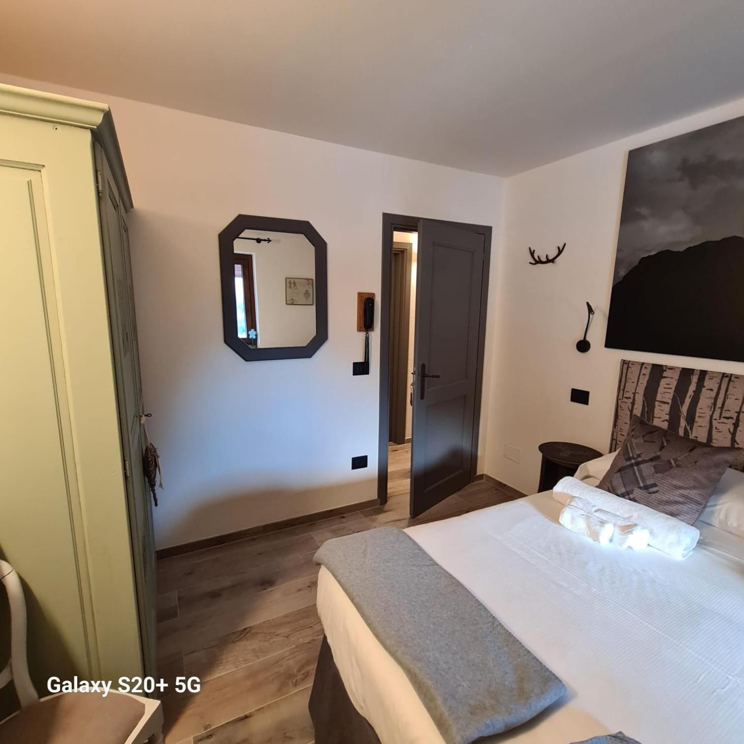 Hotel Dente Del Gigante Courmayeur Luaran gambar