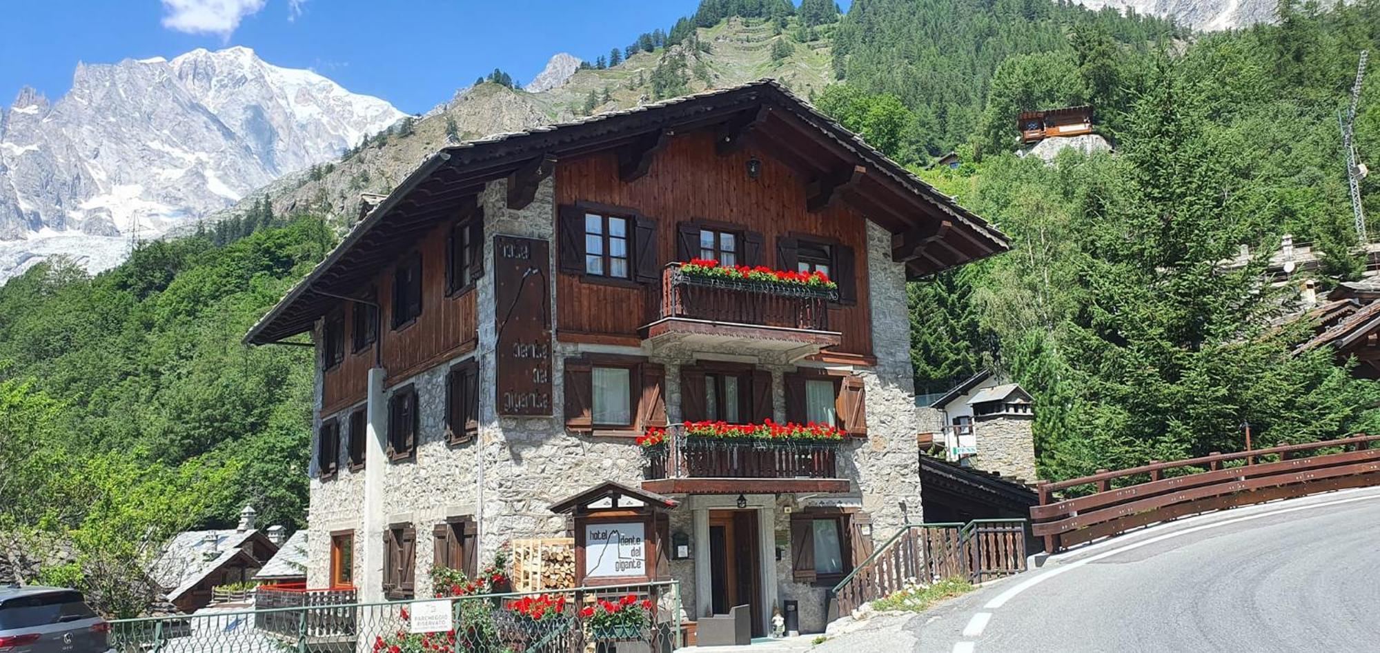 Hotel Dente Del Gigante Courmayeur Luaran gambar