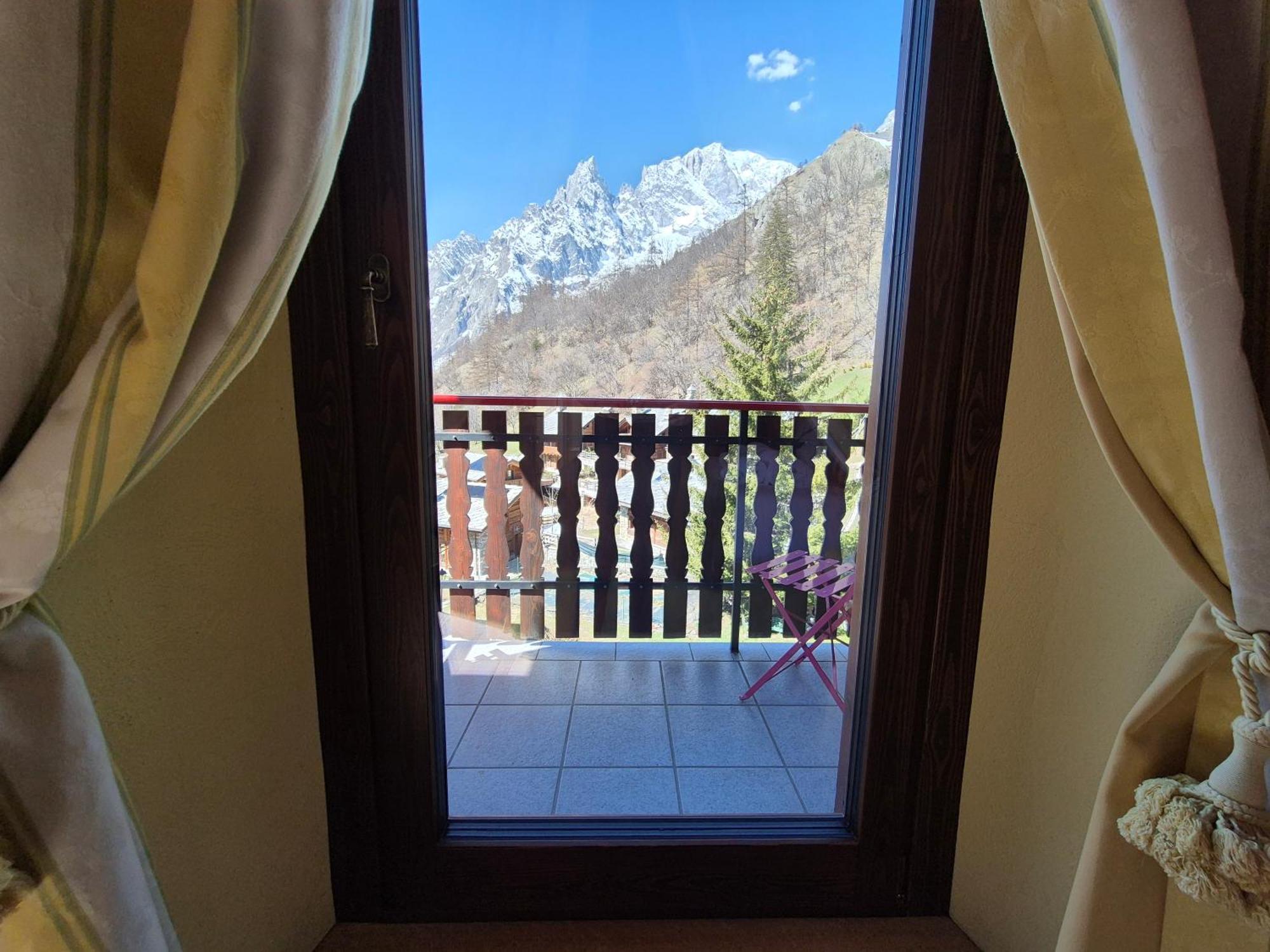 Hotel Dente Del Gigante Courmayeur Luaran gambar