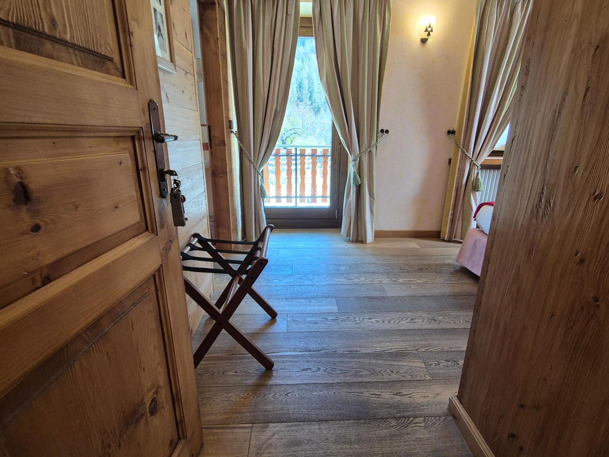 Hotel Dente Del Gigante Courmayeur Luaran gambar